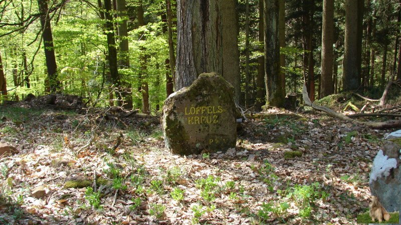 Ritterstein Nr. 003-2a Löffels-Kreuz.JPG - Ritterstein Nr.3 Löffels-Kreuz